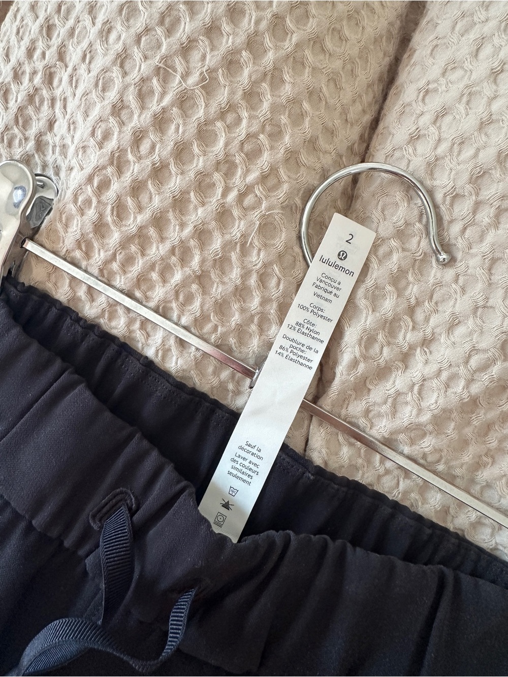 lululemon athletica Black Tapered Jogger Pants - Picture 4 of 4